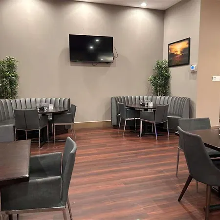 Skyline Hotel Detroit Airport, Surestay Collection By BW-3